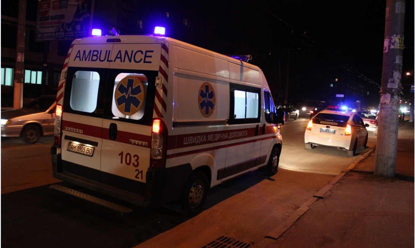 Аварія під Луцьком: водія забрали в лікарню.ФОТО