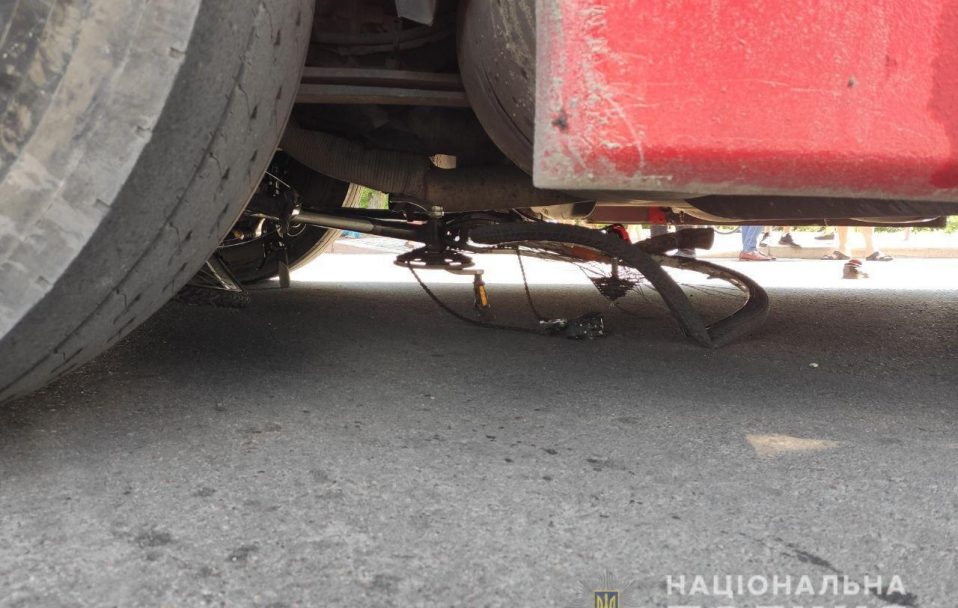 У Ковелі вантажівка на смерть збила велосипедиста