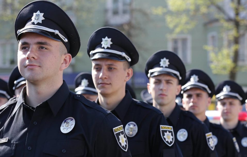 Волинян кличуть на службу в поліцію: умови