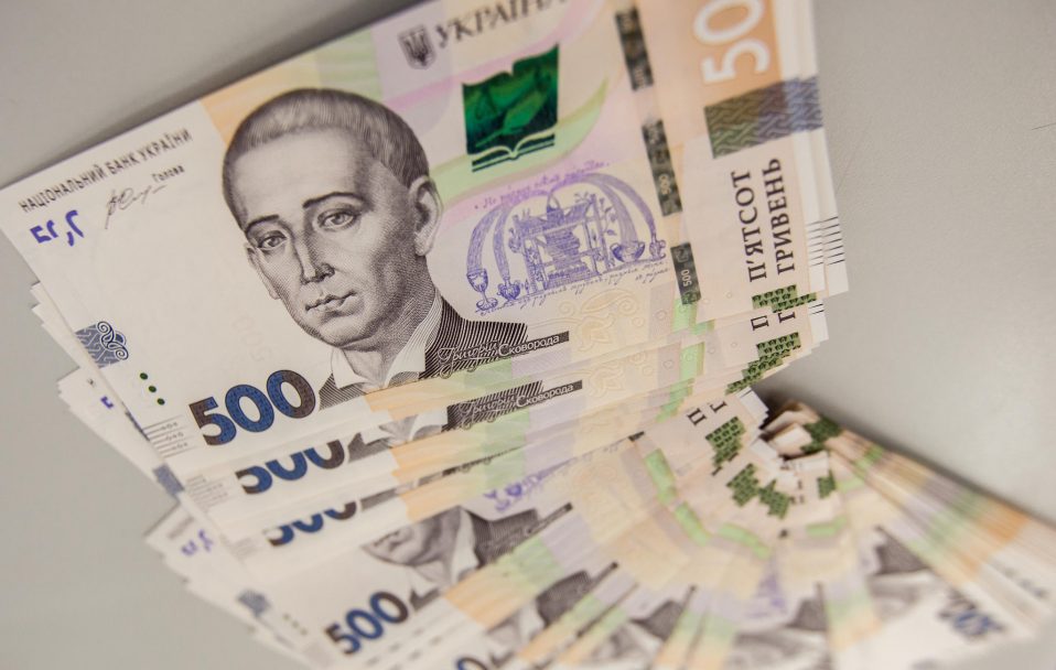 Працівниця банку з Володимира-Волинського привласнила 400 000 гривень