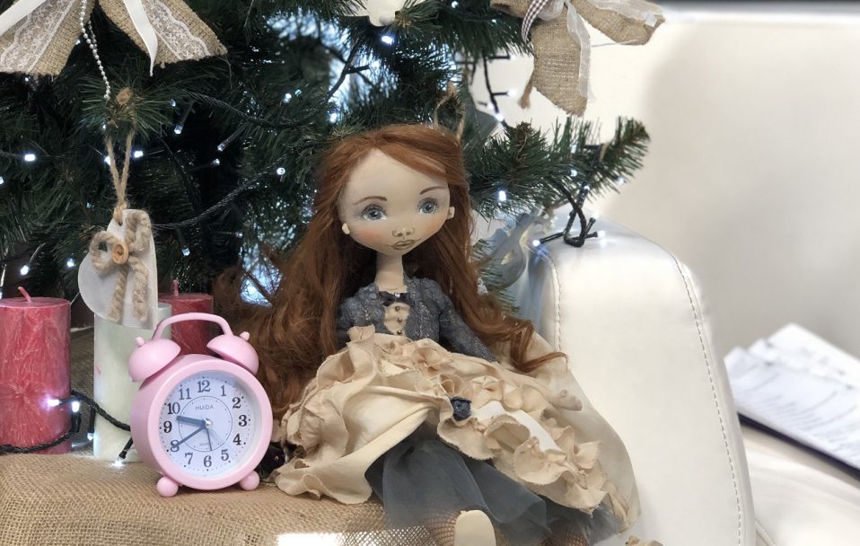 Хобі, яке перетворилося в роботу: луцька лялькарка розповіла, як виготовляє оригінальні іграшки