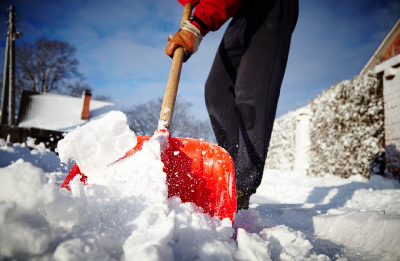 Допомога комунальникам: Ігор Чайка з підлеглими розчищатиме Ковель від снігу. ВІДЕО