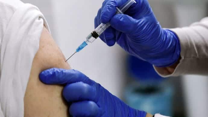 Скільки волинян вже вакцинувалися від коронавірусу
