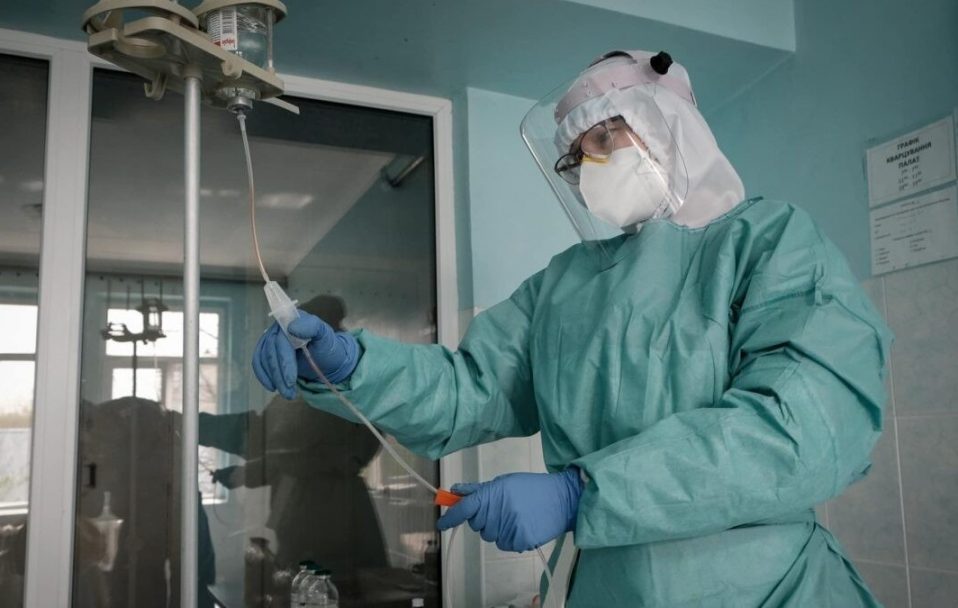 В Україні – 17 424 нових випадки коронавірусу, на Волині – 370