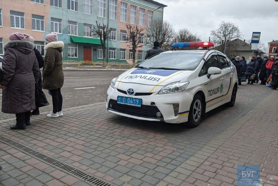 З міської ради у Володимирі евакуювали людей. Що сталося?