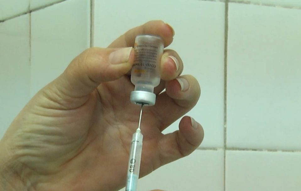 Бустерна доза: кому, коли і навіщо потрібно колоти третю вакцину. ВІДЕО