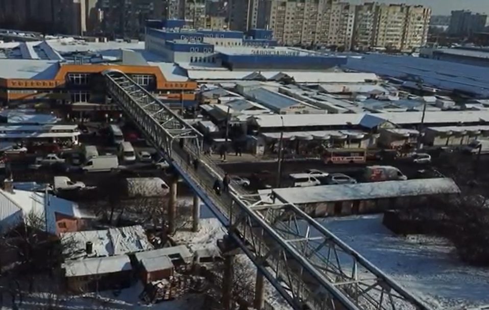 Міст спотикання: чому перехід над залізничними коліями у Луцьку так мало прослужив. ВІДЕО