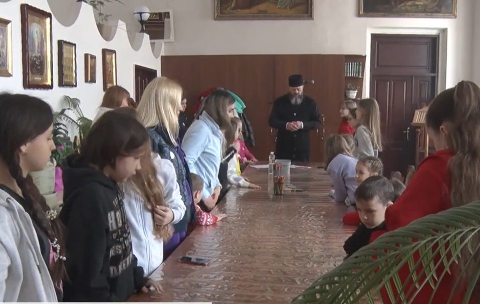 Подолати стрес творчістю: у Луцьку в монастирі дітям організували цікаве дозвілля. ВІДЕО