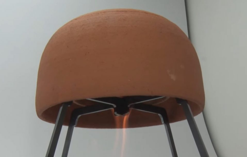 «Волинська теплинка»: як вона працює і чим краща за окопну свічку. Відео