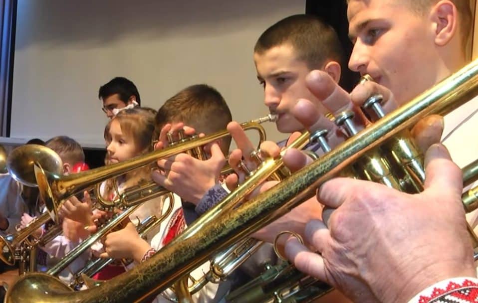 Баритони, тромбони і туби: дитячий духовий оркестр «Боратин» відсвяткував 10 років. Відео