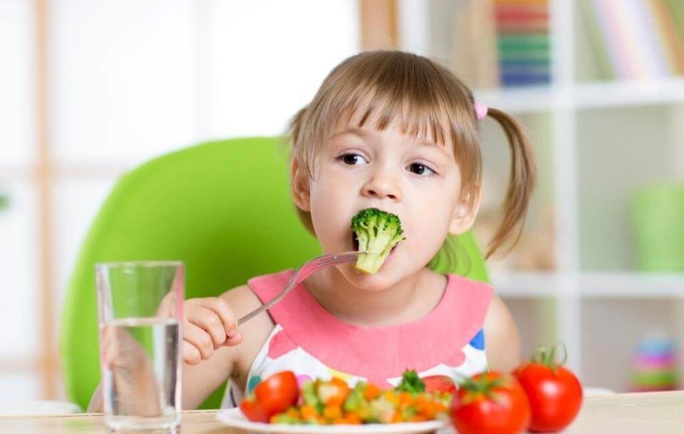 Правильне харчування дітей: рекомендації педіатра