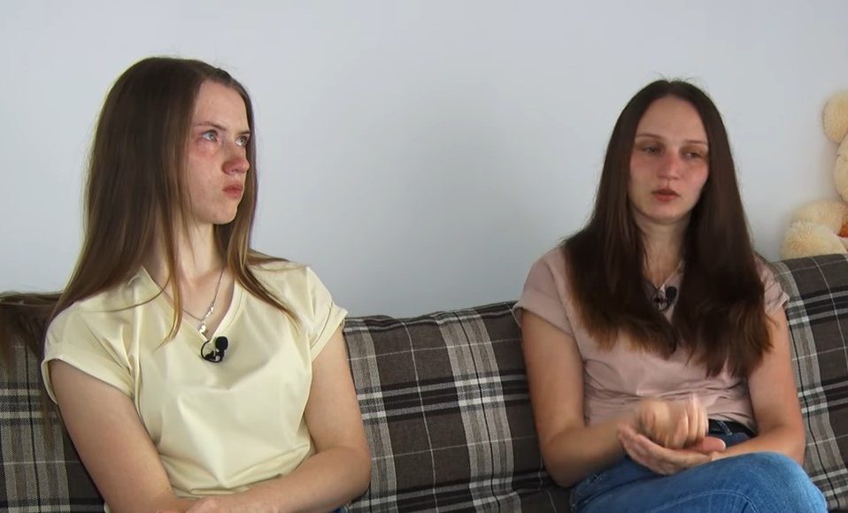 Невимовний біль: двоє сестер із Торчина втратили на війні чоловіків. Відео