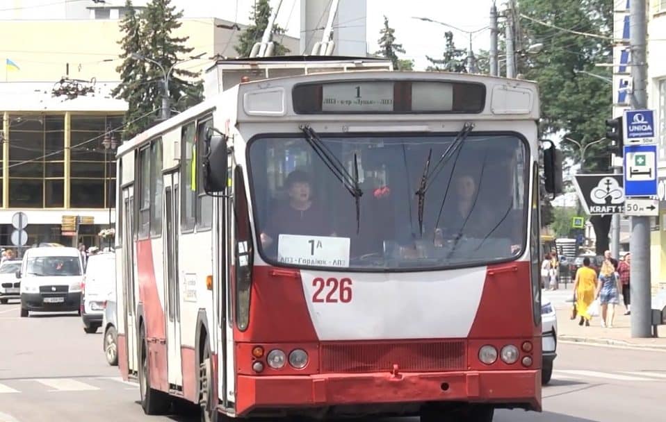 У Луцьку хочуть збільшити вартість проїзду в тролейбусах. Чому і на скільки